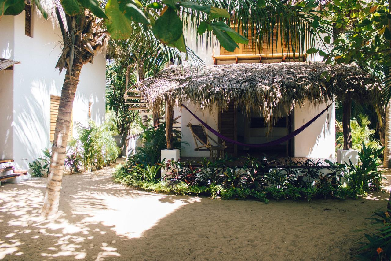 Hotel Descalzo Spa Zipolite Bagian luar foto